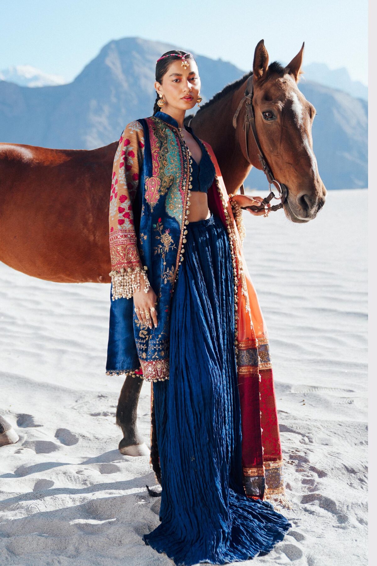Sana safinaz winter luxury 2024 - v241-001-3cp - image 2