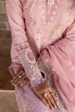 Qline Lawn By Qalamkar 2025 | QM-09 Rosalee - Image 4