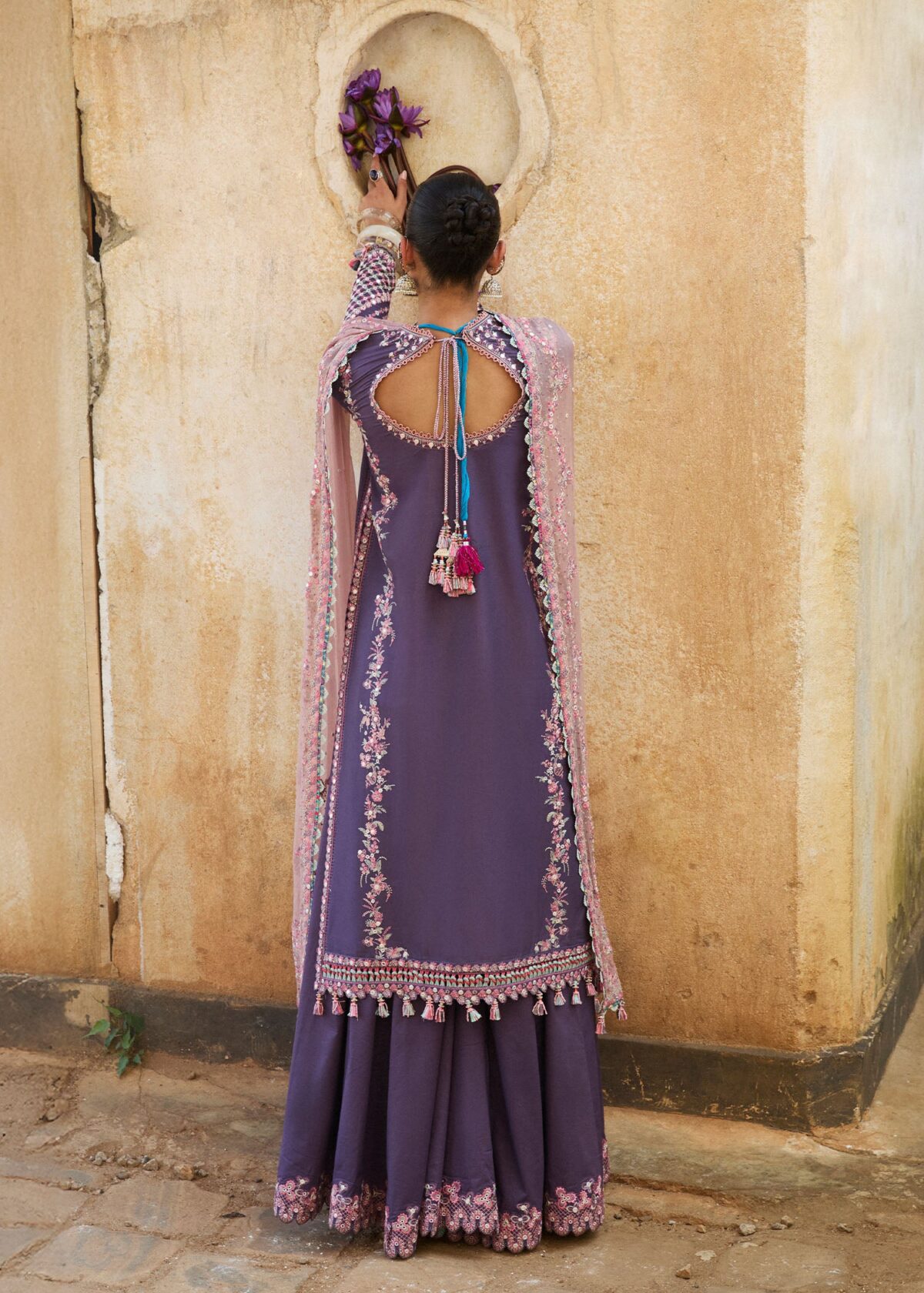 Hussain rehar luxury lawn 2025 | irris - image 6