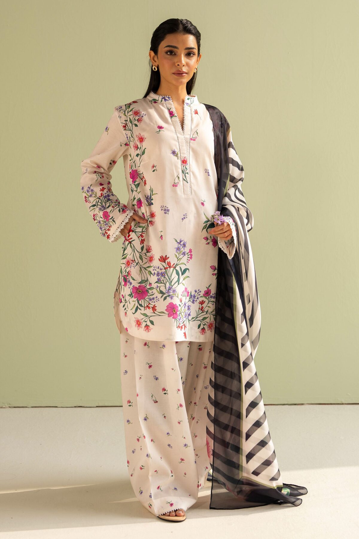 Coco prints by zarashahjahan 2025 | reena-4b - image 1