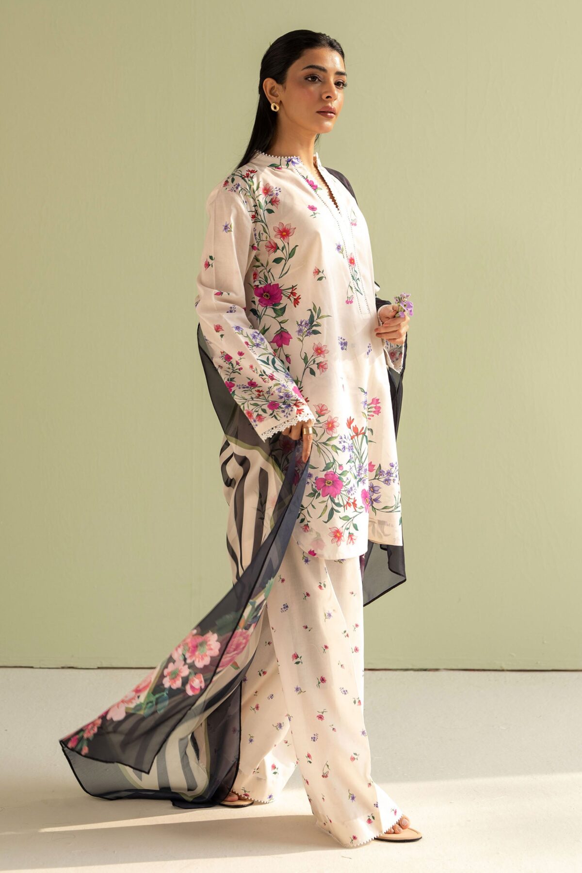 Coco prints by zarashahjahan 2025 | reena-4b - image 2