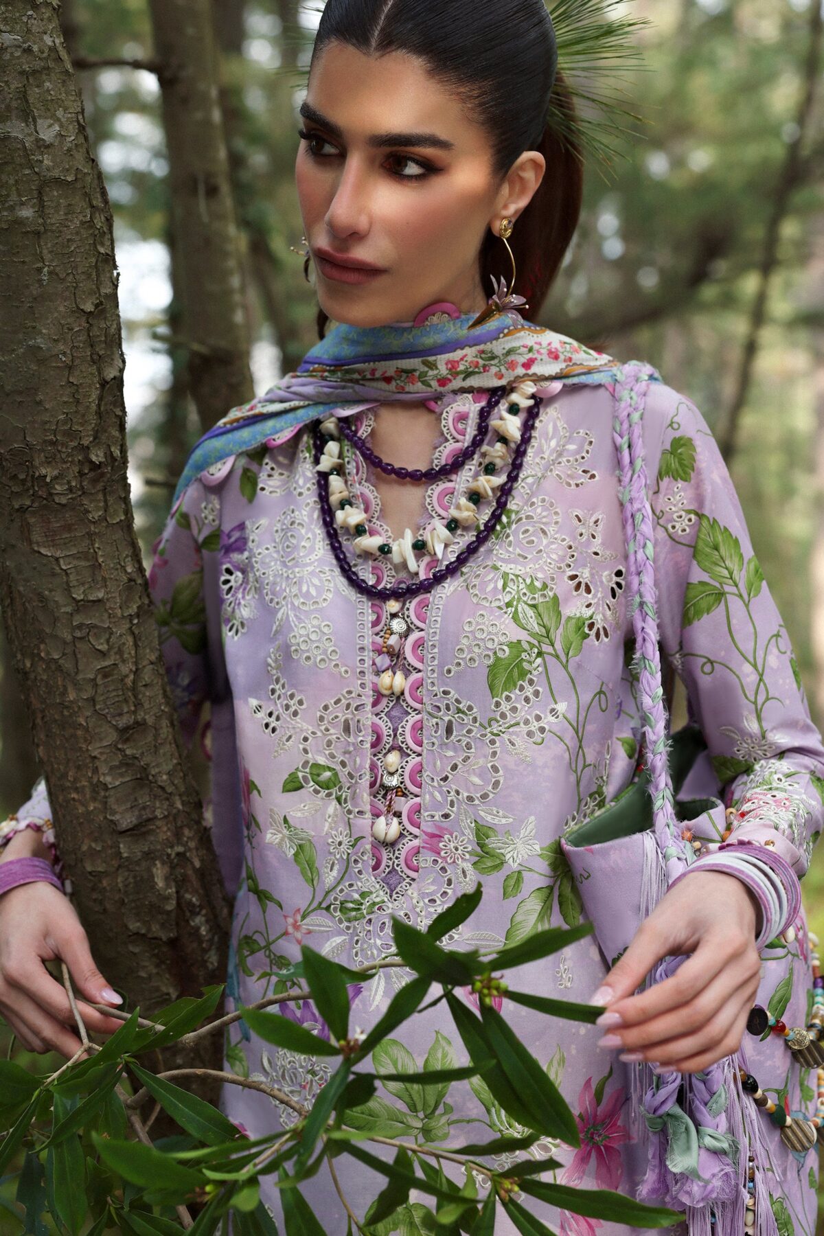 Zaha lawn 2025 | elara (zl25-02 a) - image 4