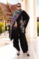 Maria.B Mprint Embroidered Winter | MPT-2802-B - Image 3