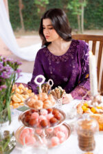 Ramsha Andaaz Luxury Lawn Vol 2 | Z-1207 - Image 2