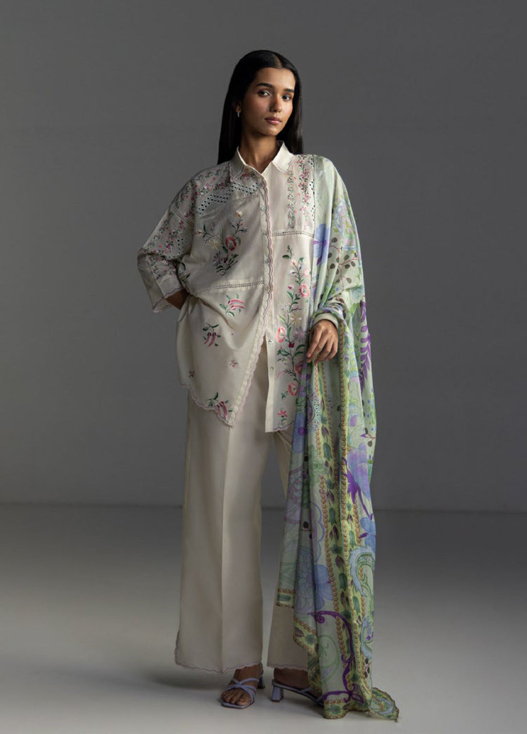 Coco Lawn  by Zara Shahjahan 2026 | SEREN-5A