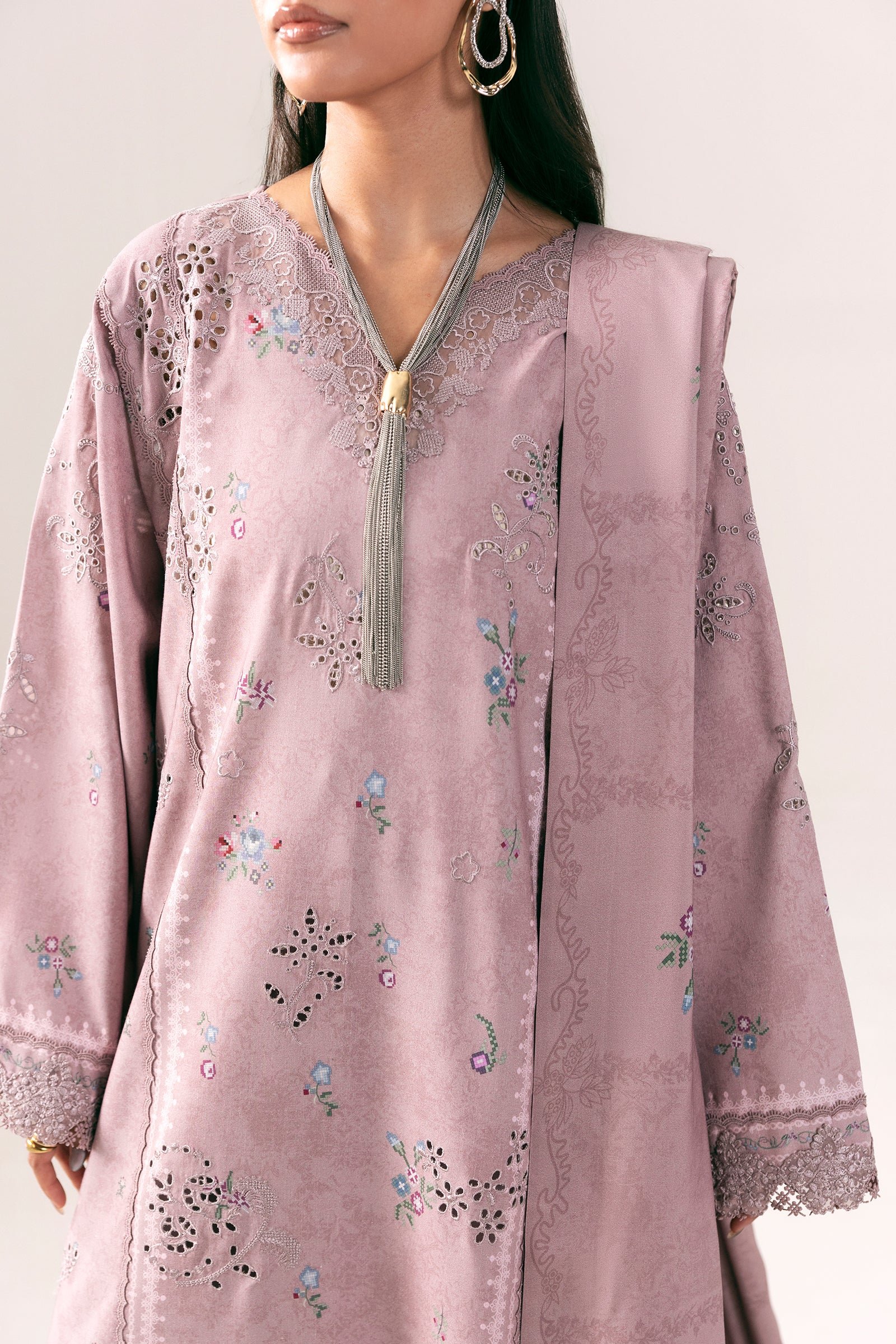 QPW-08 (B) Waniya - Fabric Detail