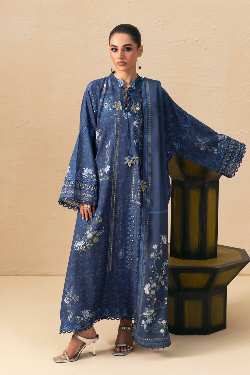 Qalamkar QPW-05 (B) Calina ready to wear suit front view