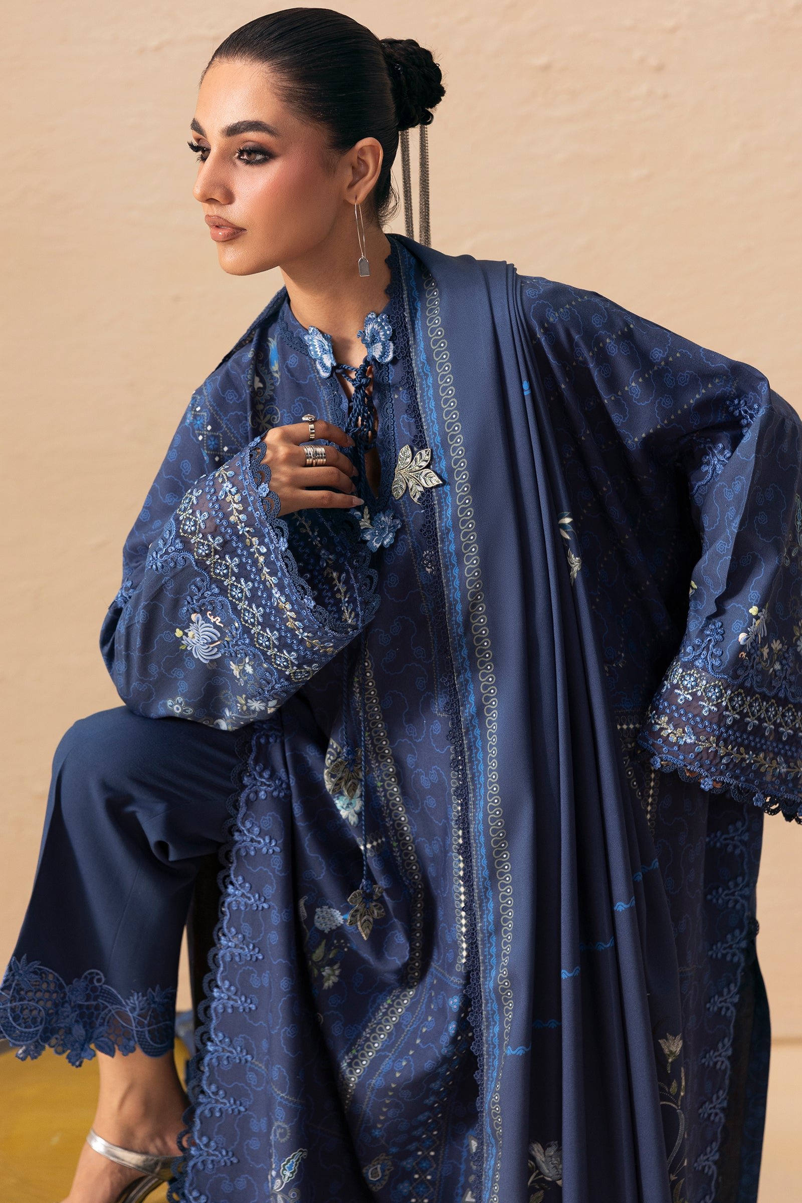 QPW-05 (B) Calina - Fabric Detail