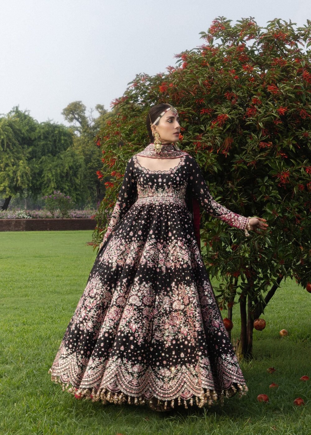 Hussain Rehar Shahnoor ready to wear suit front view