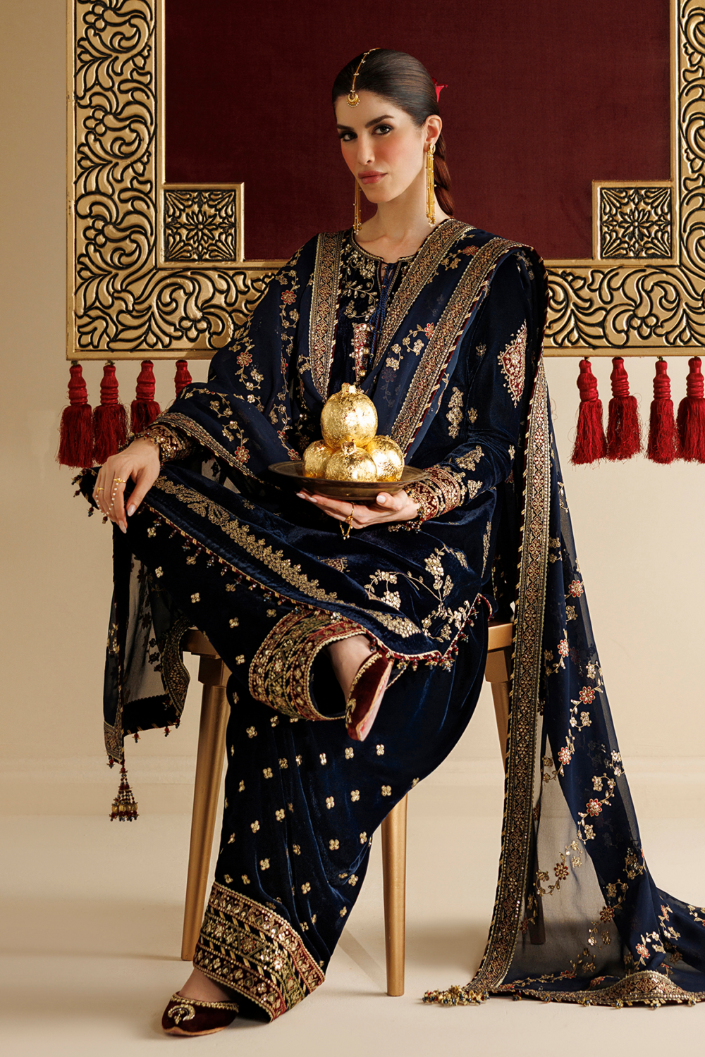 Embroidered Velvet Formal CVF26-D11 embroidered detail