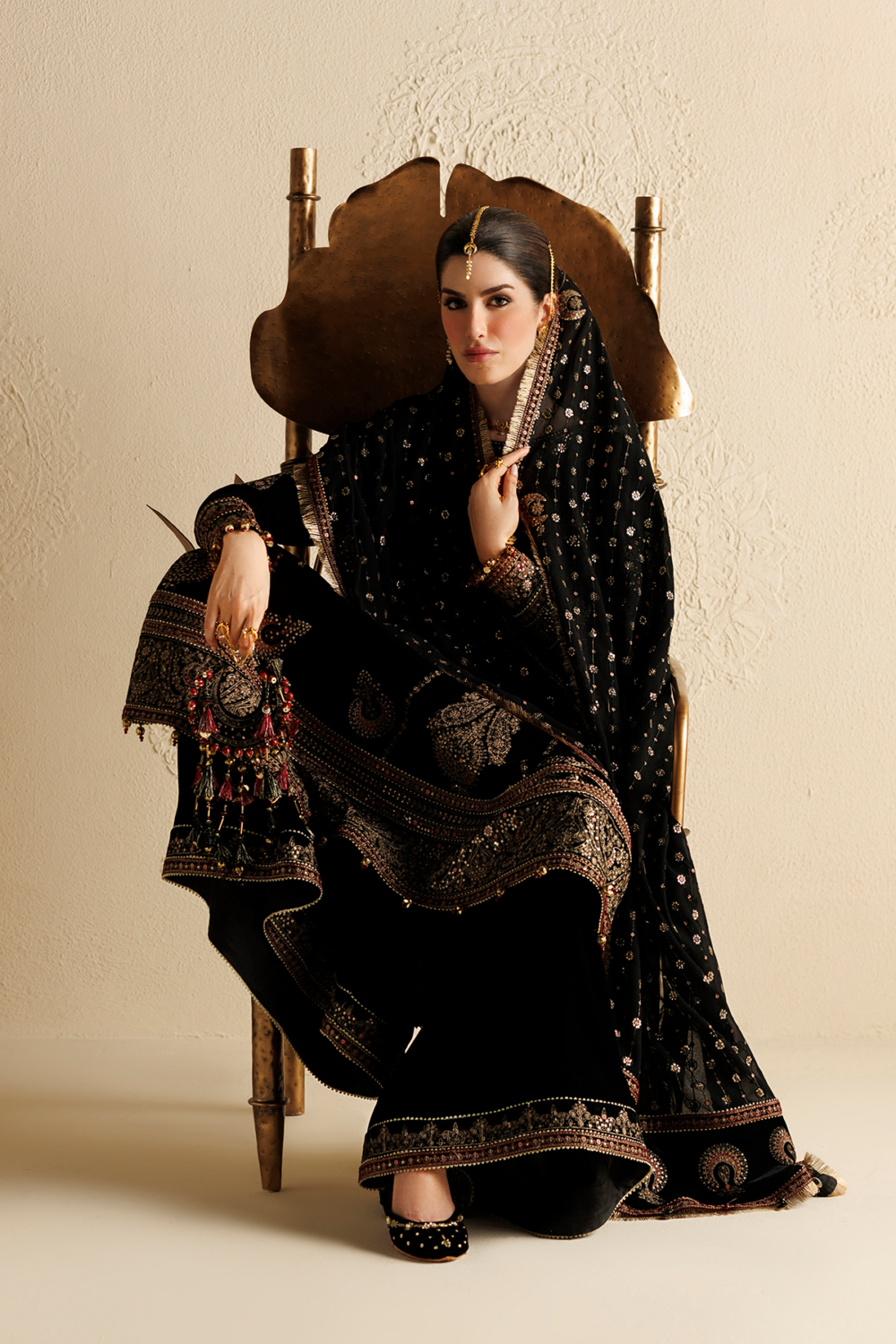 Embroidered Velvet Formal CVF26-D01 embroidered detail