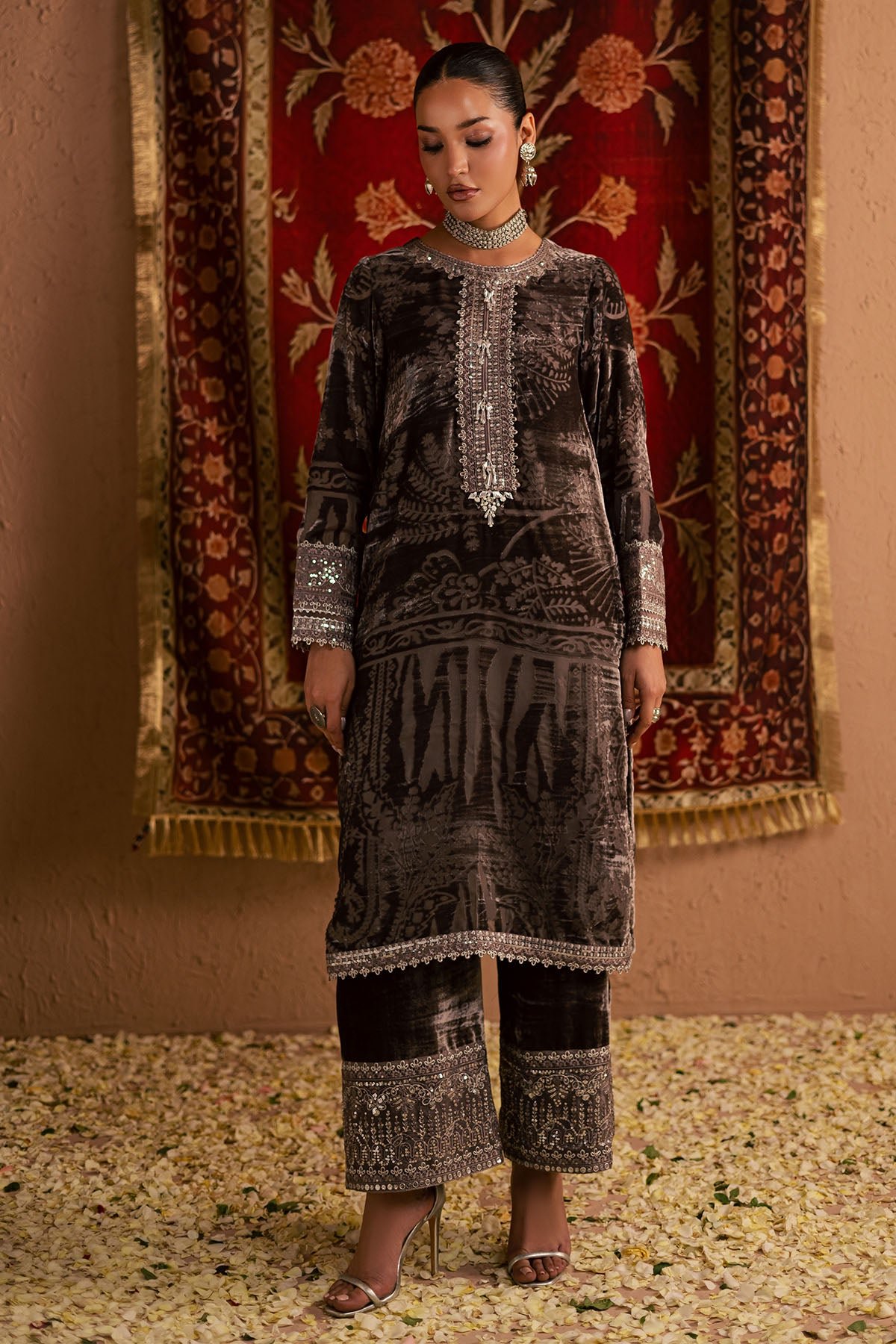 Nureh NU2-192 ready to wear suit front view