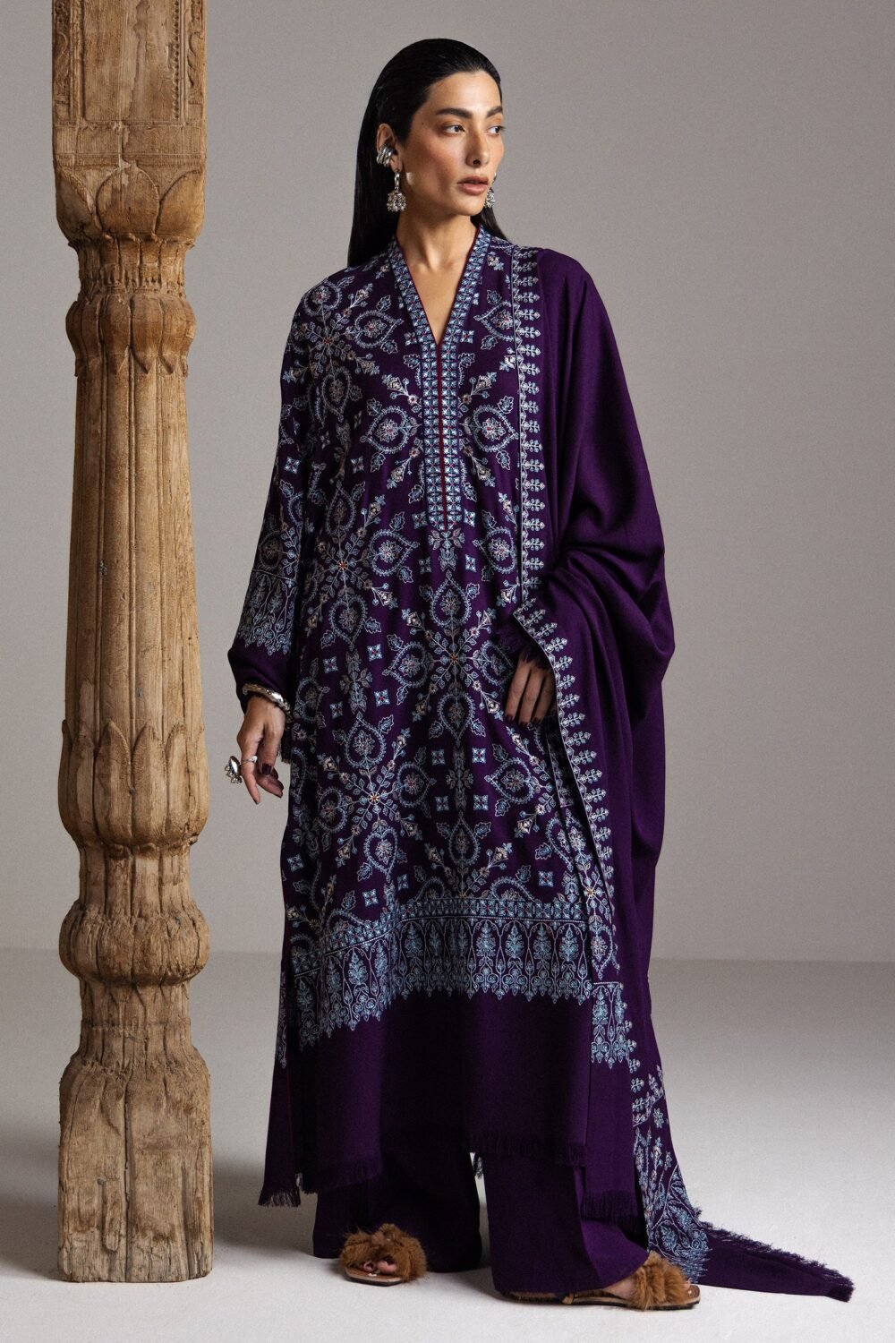 Zararshahjahan BANAFSHA-D10 ready to wear suit front view