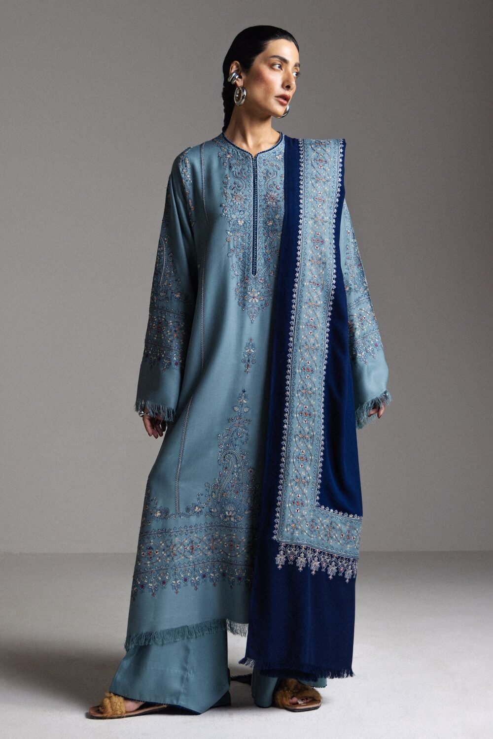 Zararshahjahan FIROZA-D9 ready to wear suit front view