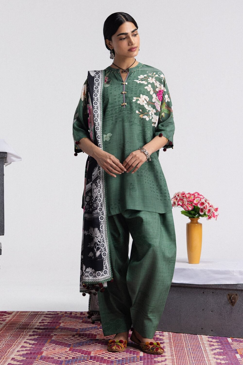 Zara Shahjahan Hana-2B ready to wear suit front view