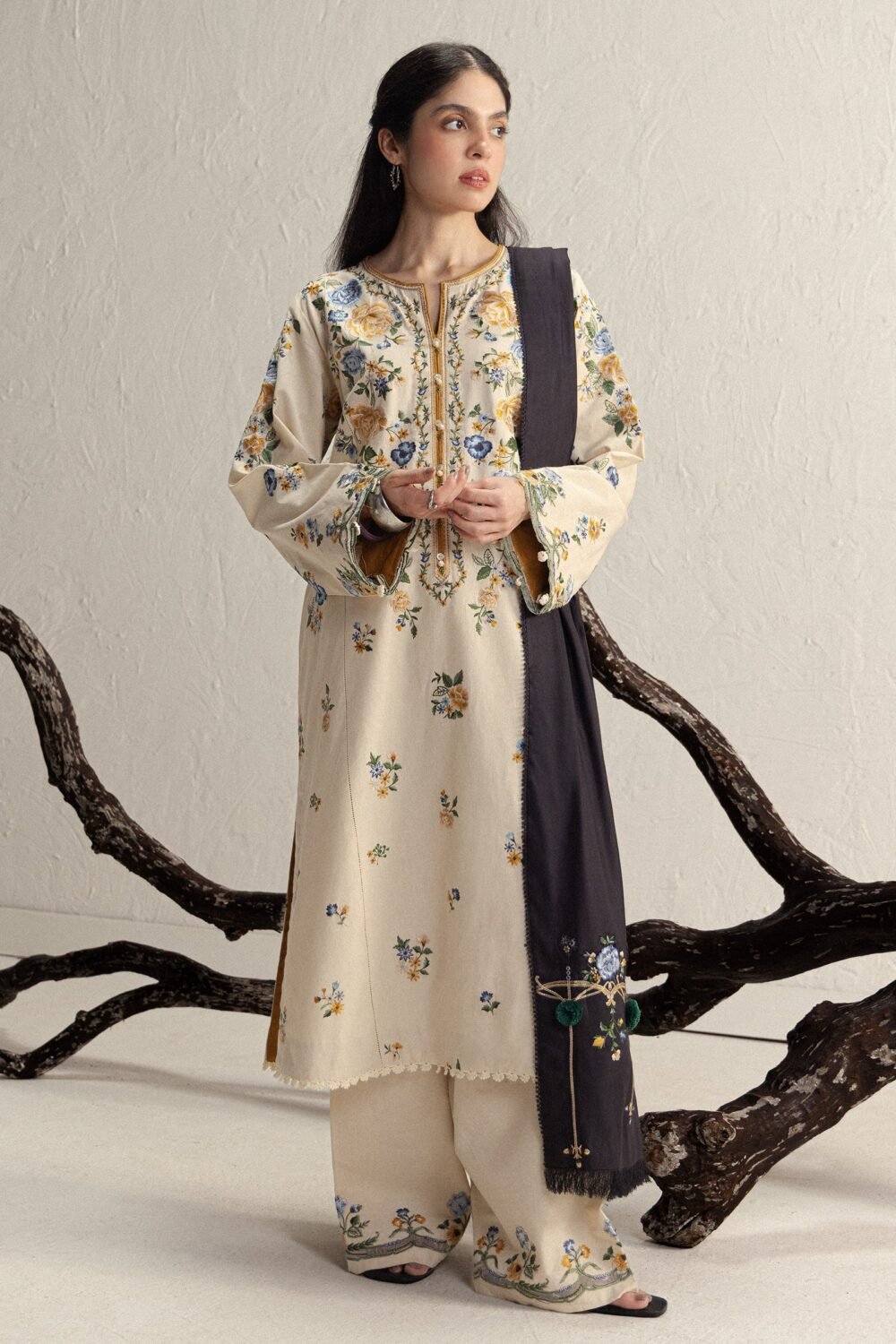 Zara Shahjahan ASMANI-9B ready to wear suit front view