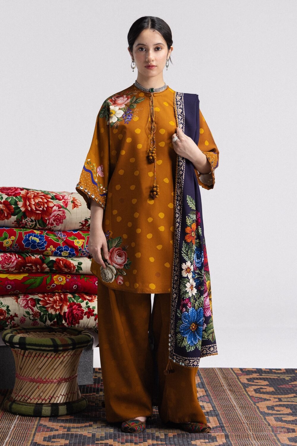 Zara Shahjahan Amelia-5B ready to wear suit front view