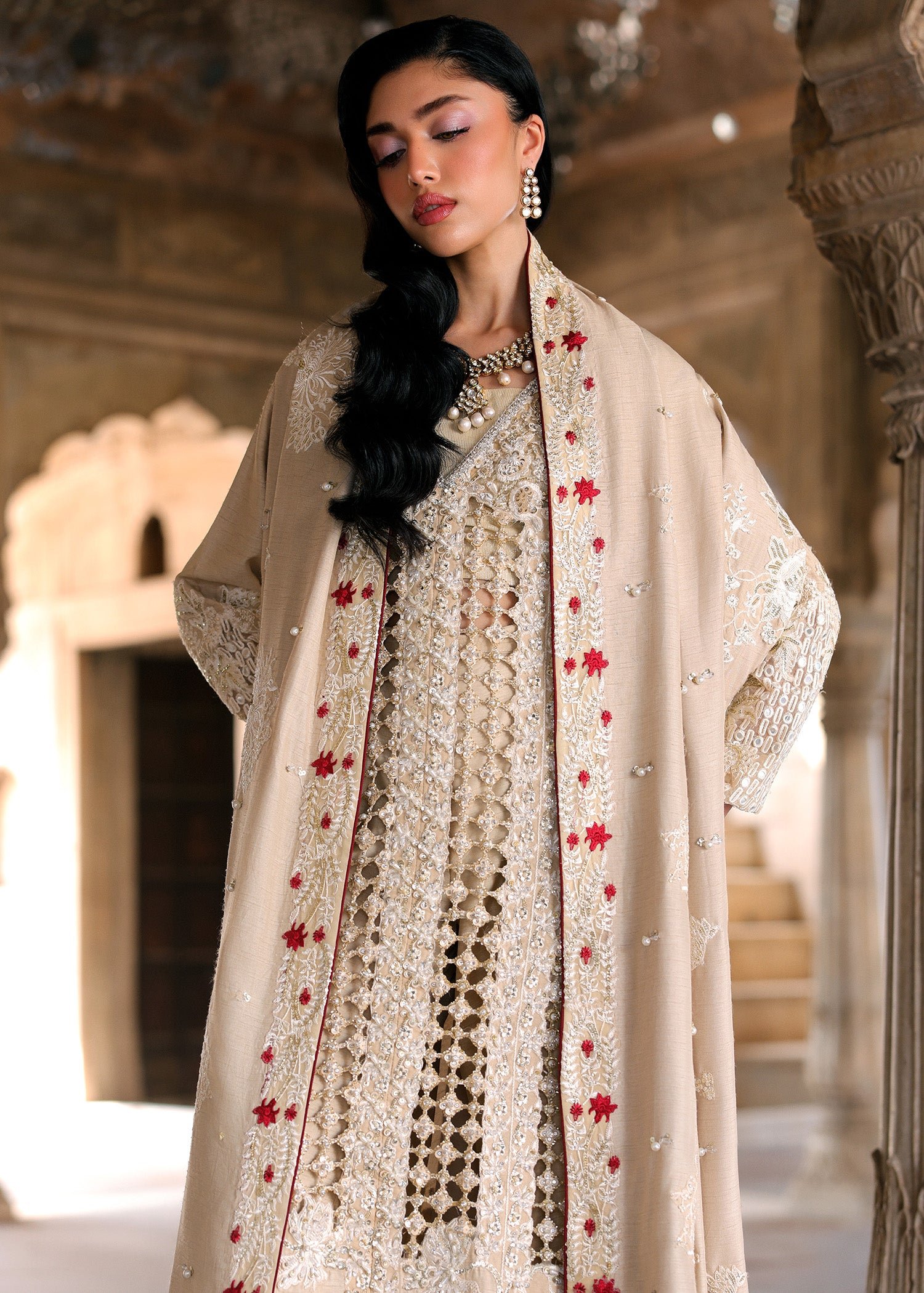 ROSE - Beige - Fabric Detail