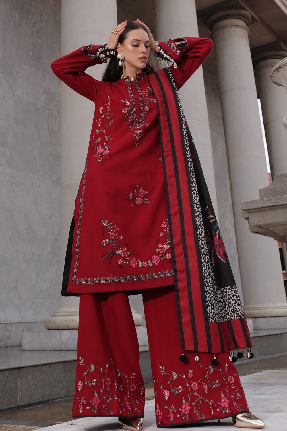 Charizma PSW6-20 ready to wear suit front view