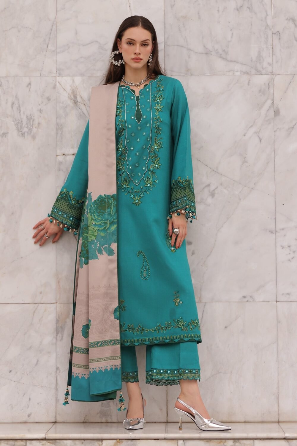 Charizma PSW6-21 ready to wear suit front view