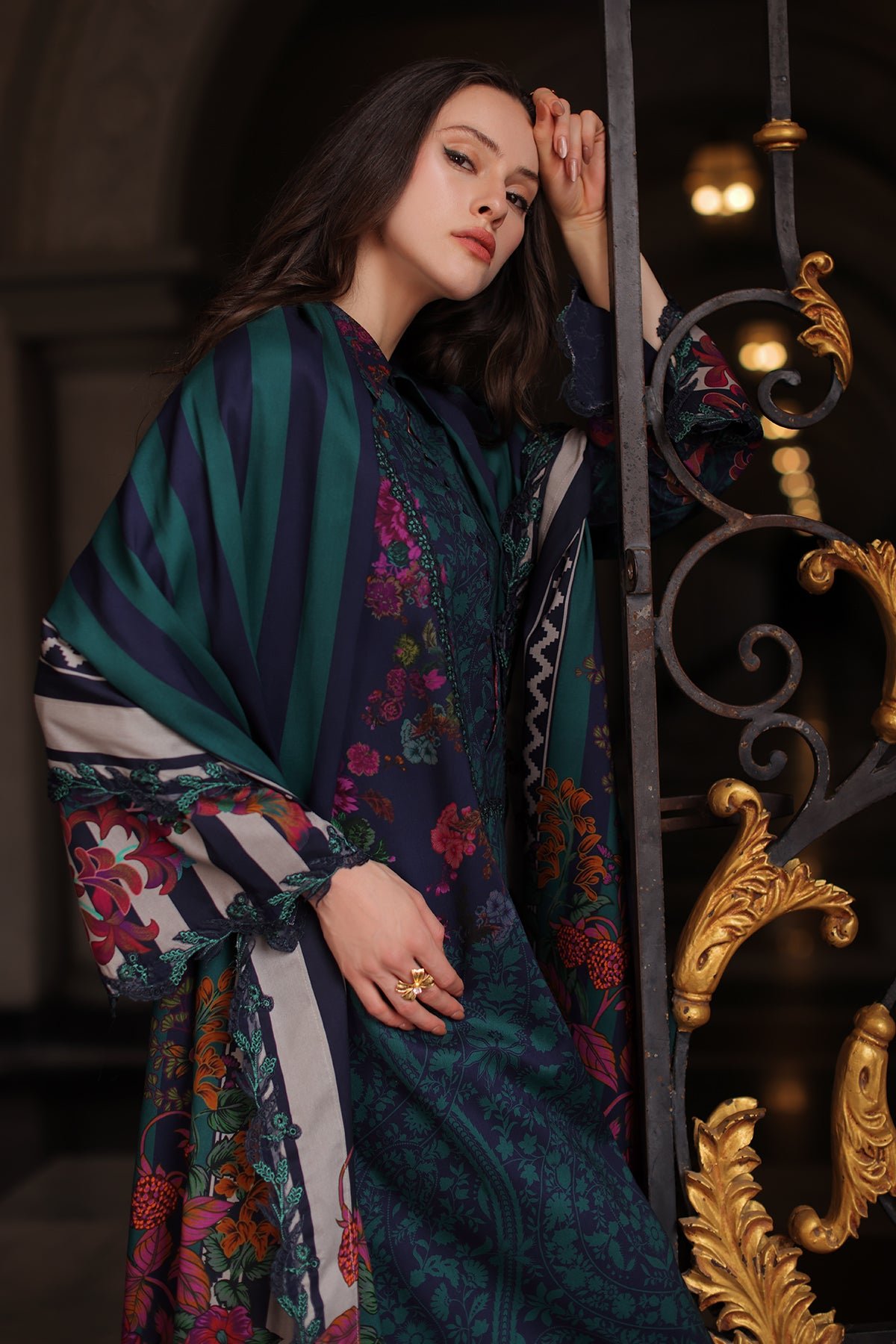 3-PC Unstitched Embroidered Linen Collection ANW7-17 - Detail View