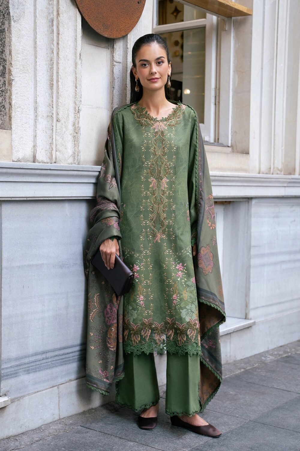 Rang Rasiya Amber ready to wear suit front view