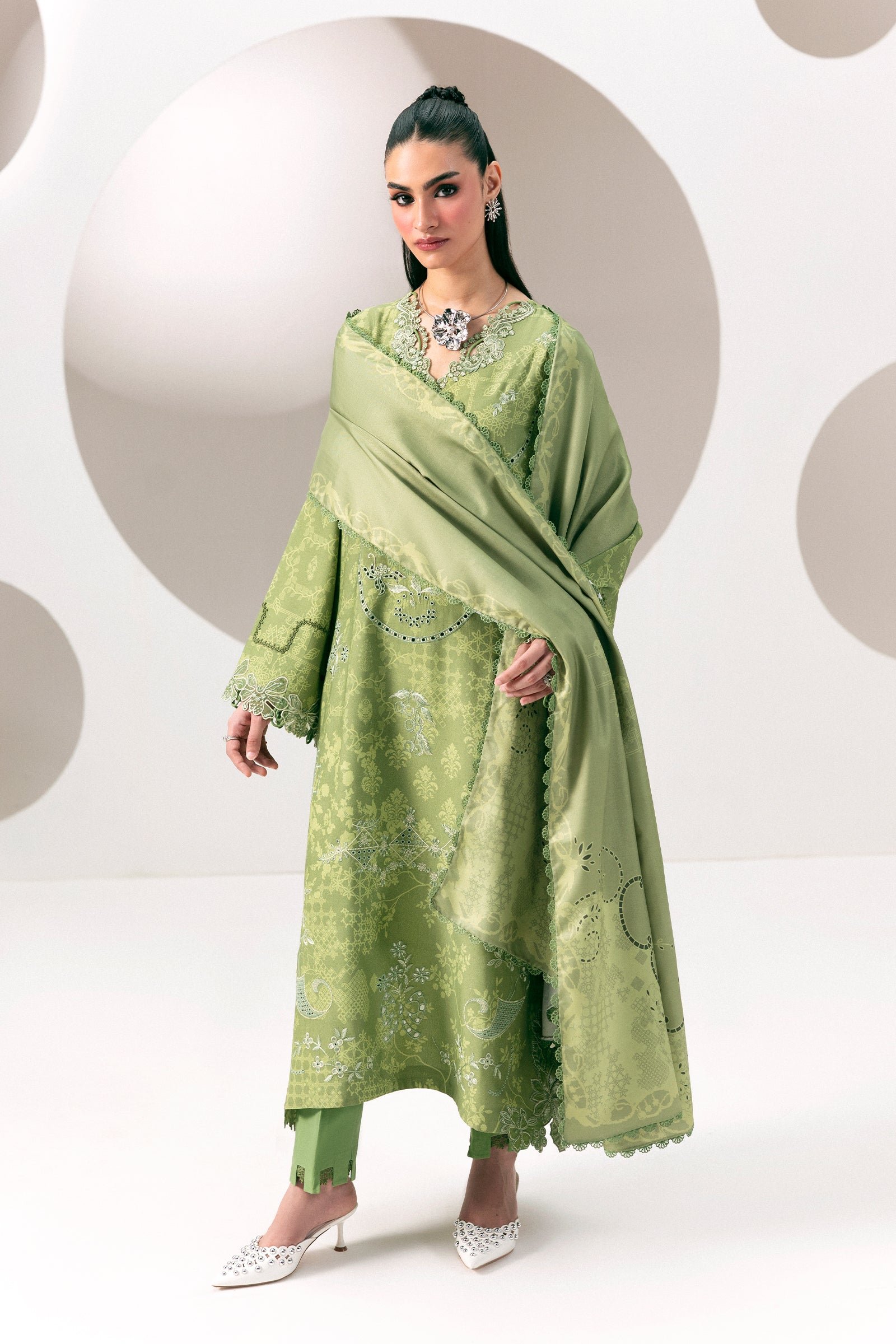 QPW-03 (A) Nazia - Detail View