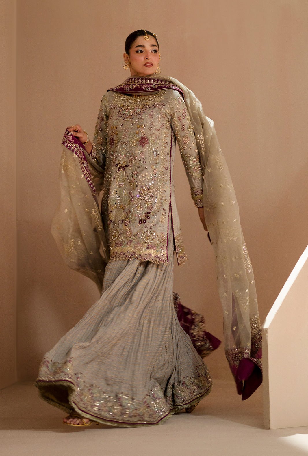 Mehr - Fabric Detail