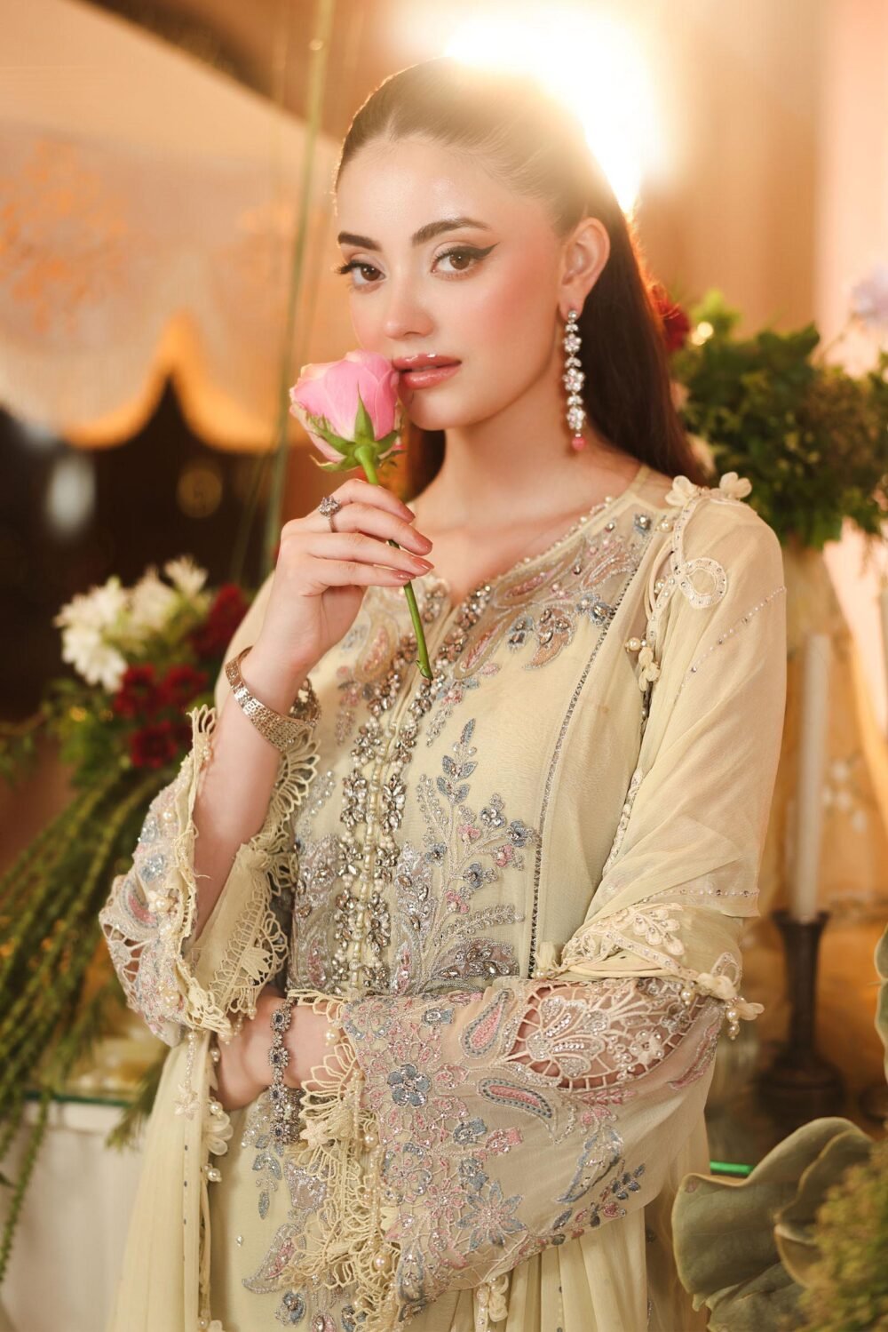 Maria B MP26082-999-PTS Unstitched Chiffon embroidered detail