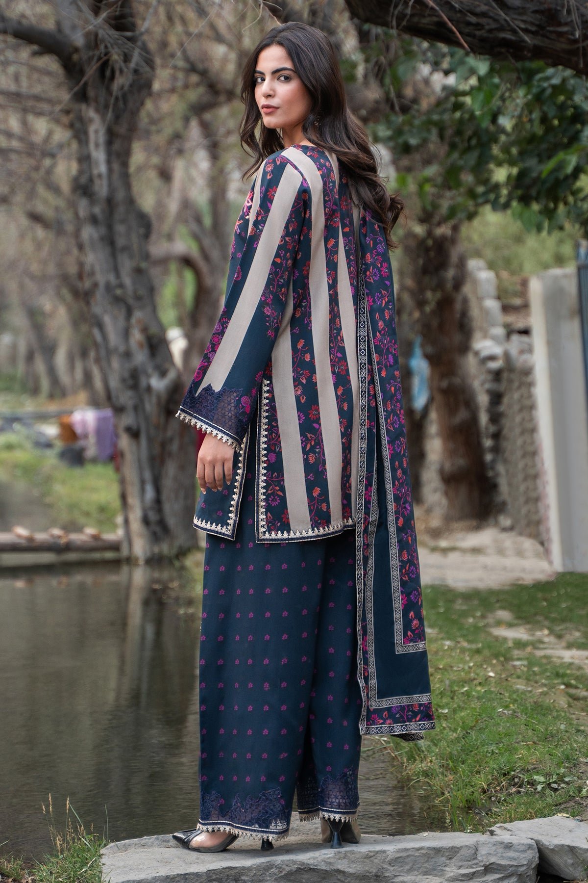 3-PC Unstitched Embroidered Linen Collection ANW7-11 - Detail View