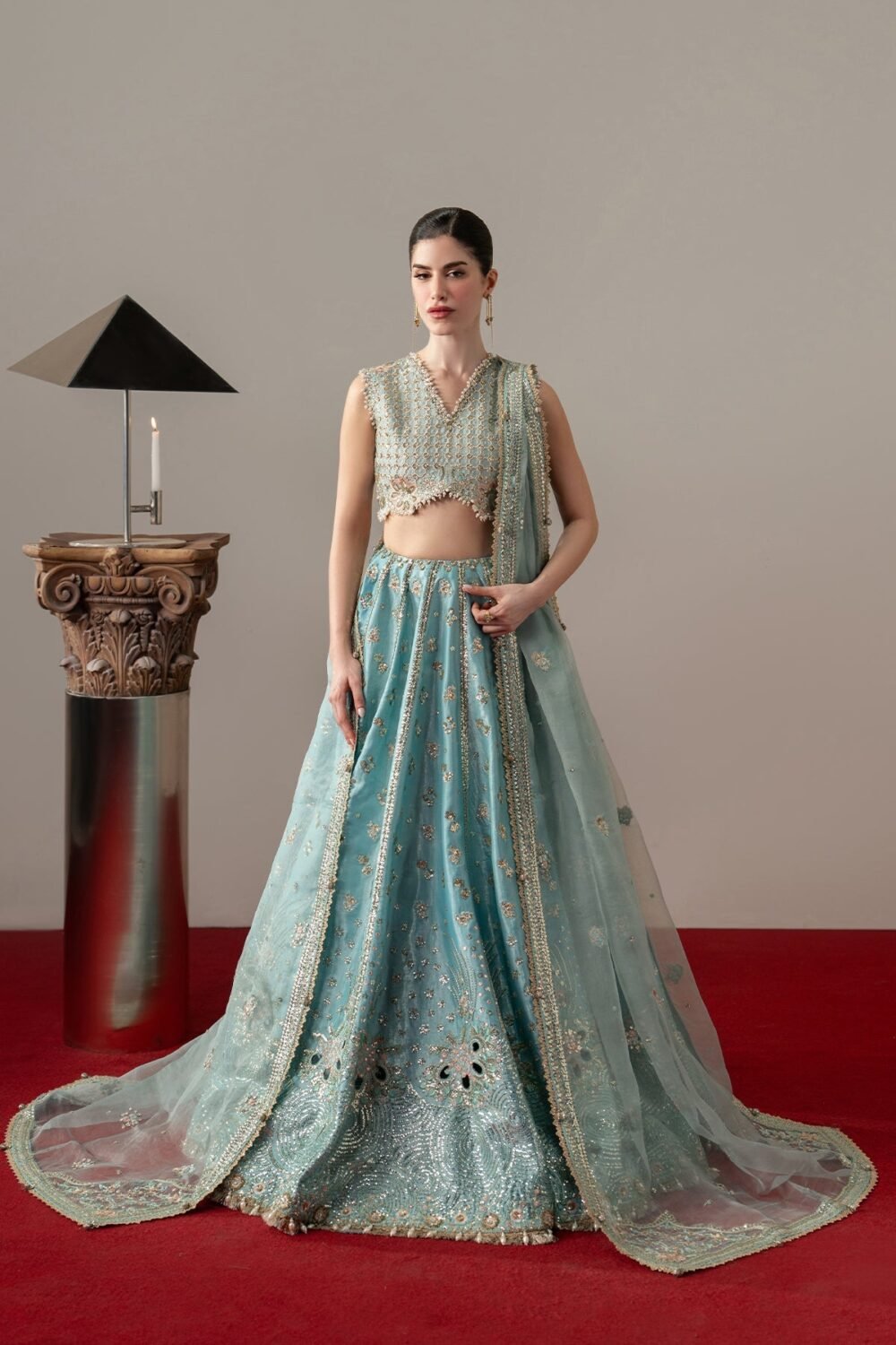 Afrozeh Grandezza ready to wear suit front view