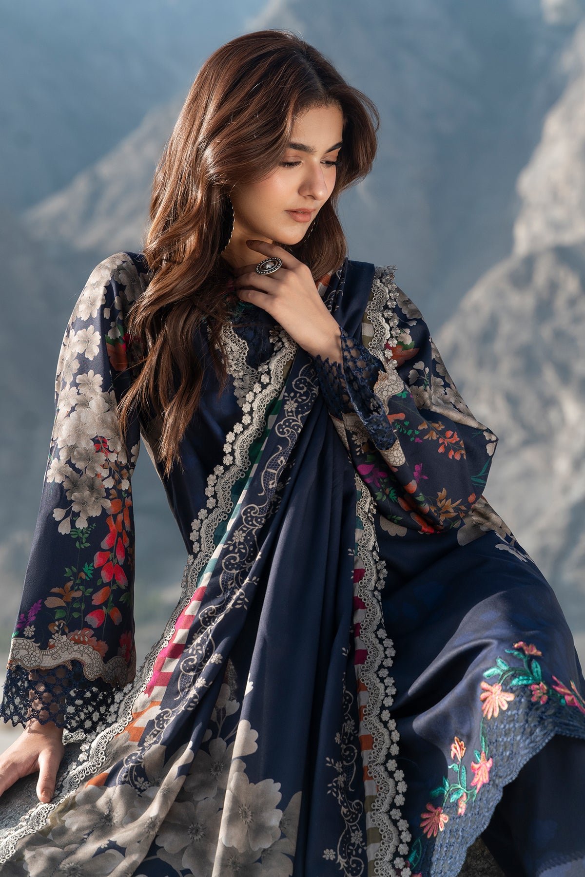 3-PC Unstitched Embroidered Linen Collection ANW7-14 - Detail View