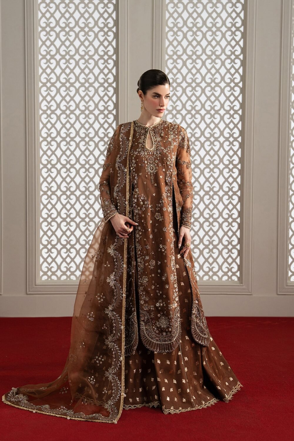 Afrozeh Isadora ready to wear suit front view