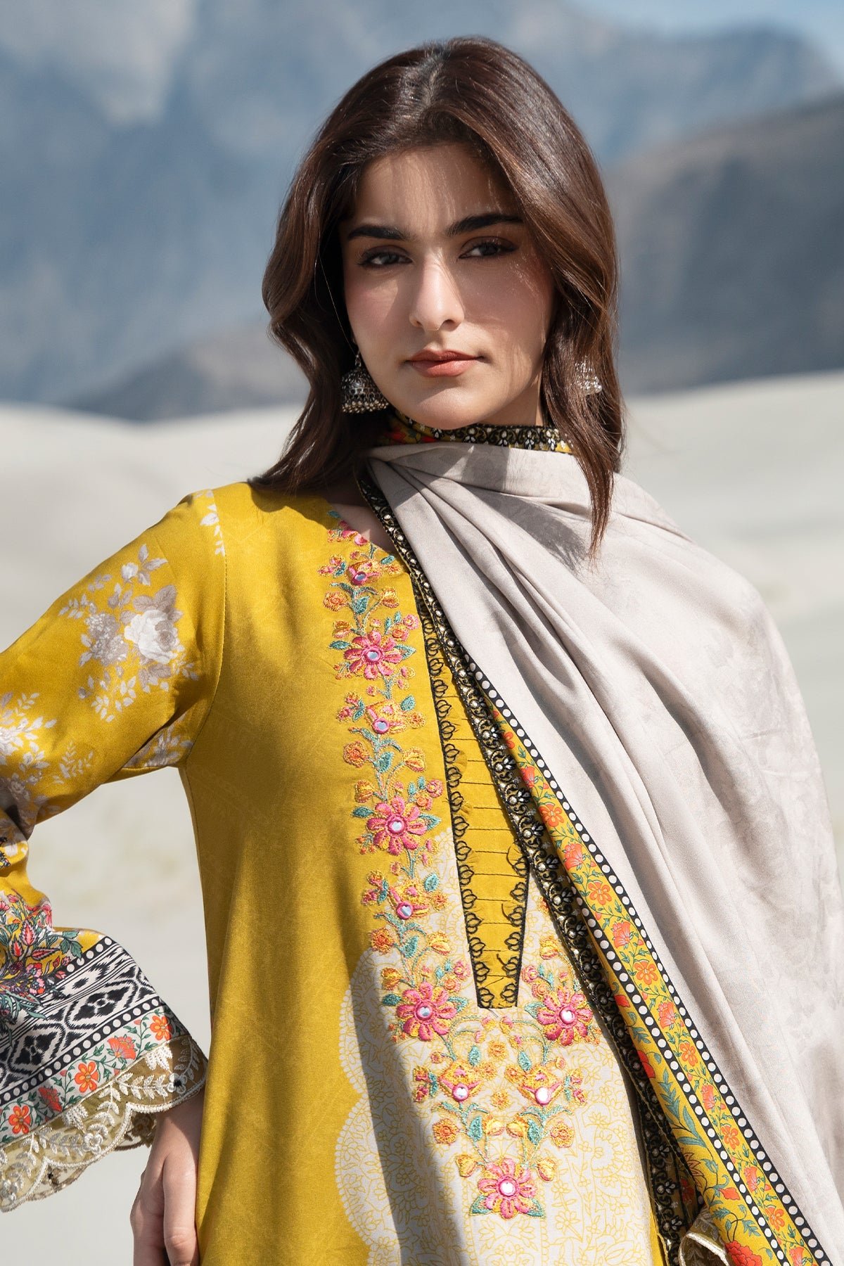 3-PC Unstitched Embroidered Linen Collection ANW7-20 - Detail View