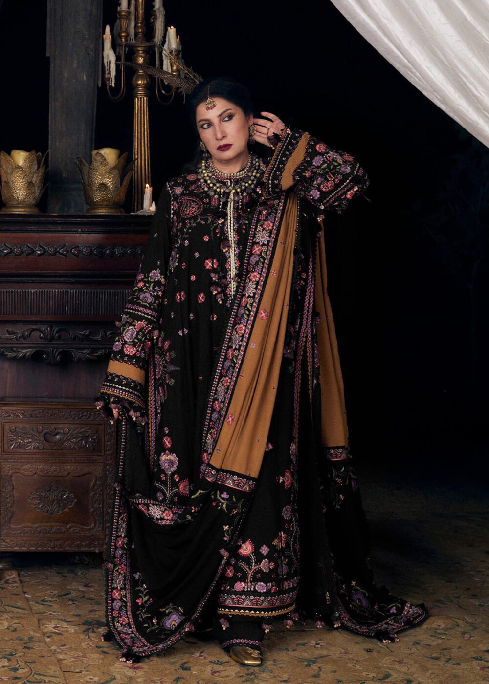 Hussain Rehar Jahanara ready to wear suit front view