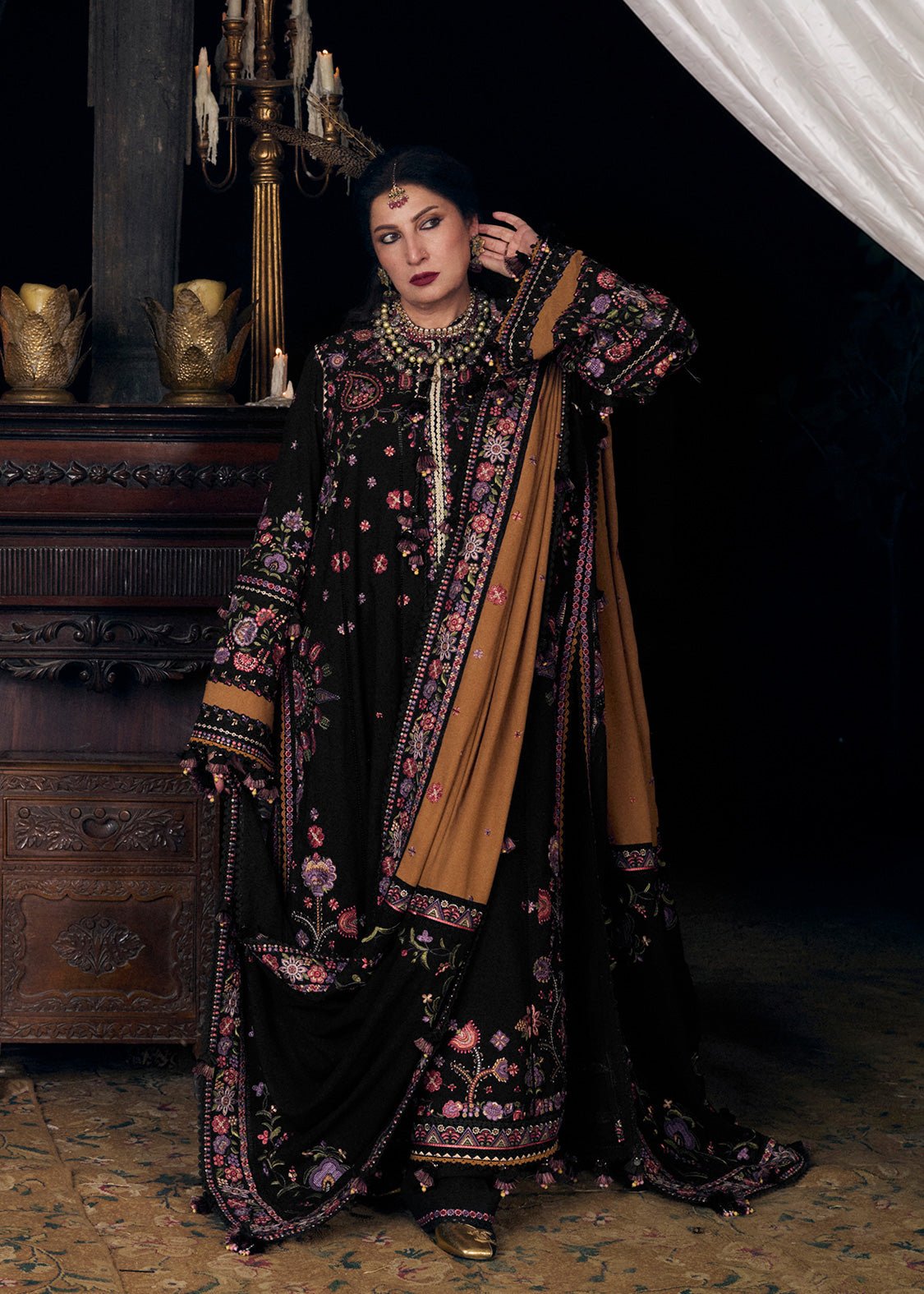 Hussain Rehar Jahanara ready to wear suit front view