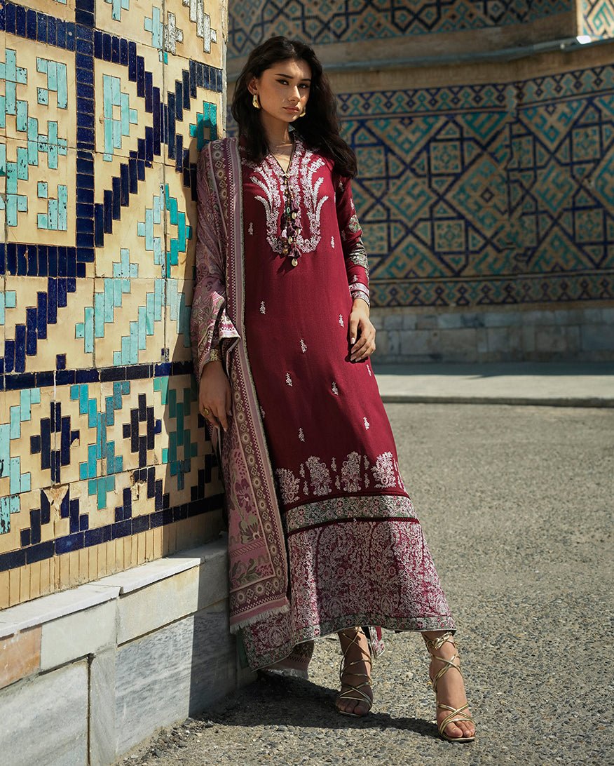 Mushq Timurid Rose ready to wear suit front view