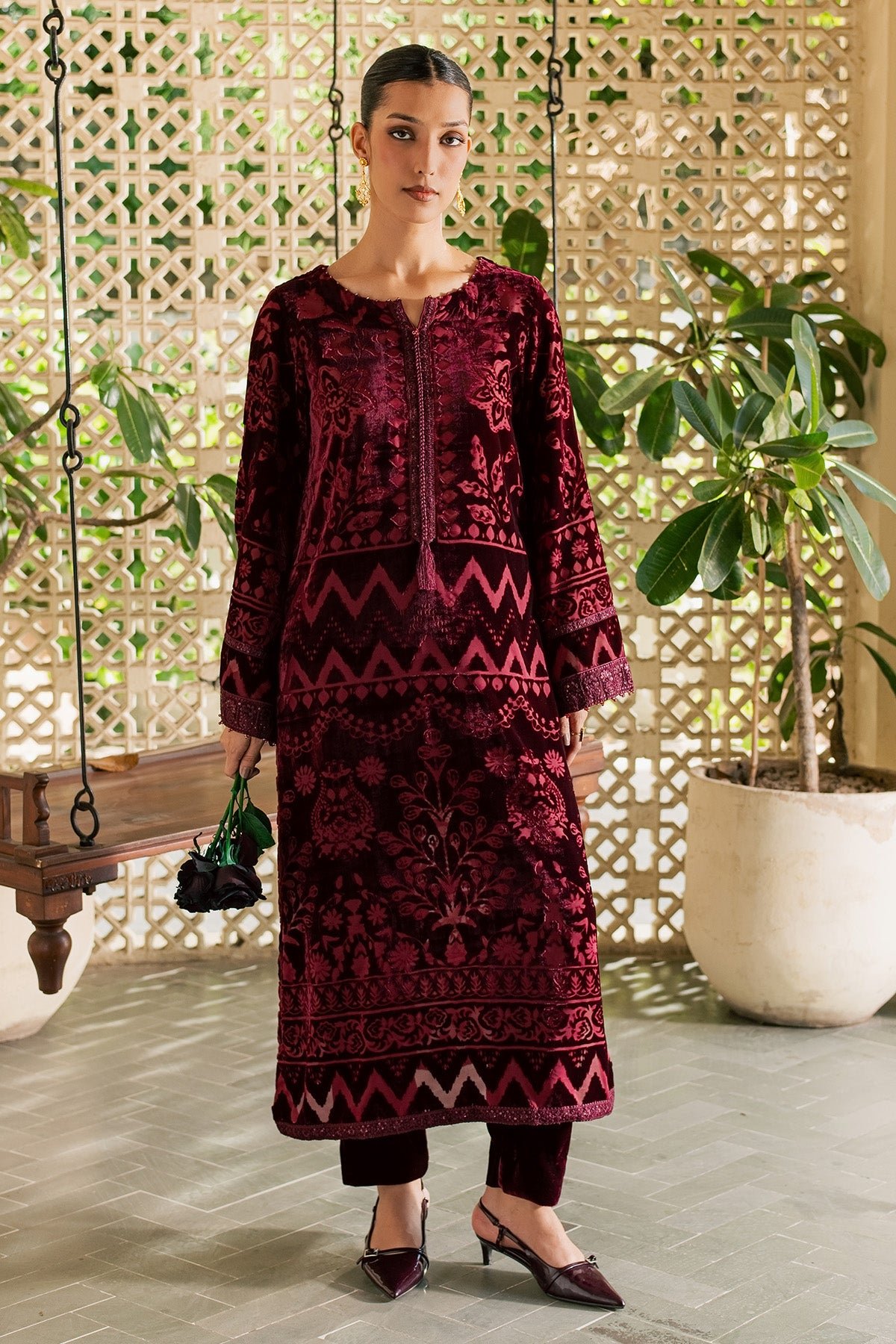 Nureh NU2-228 ready to wear suit front view