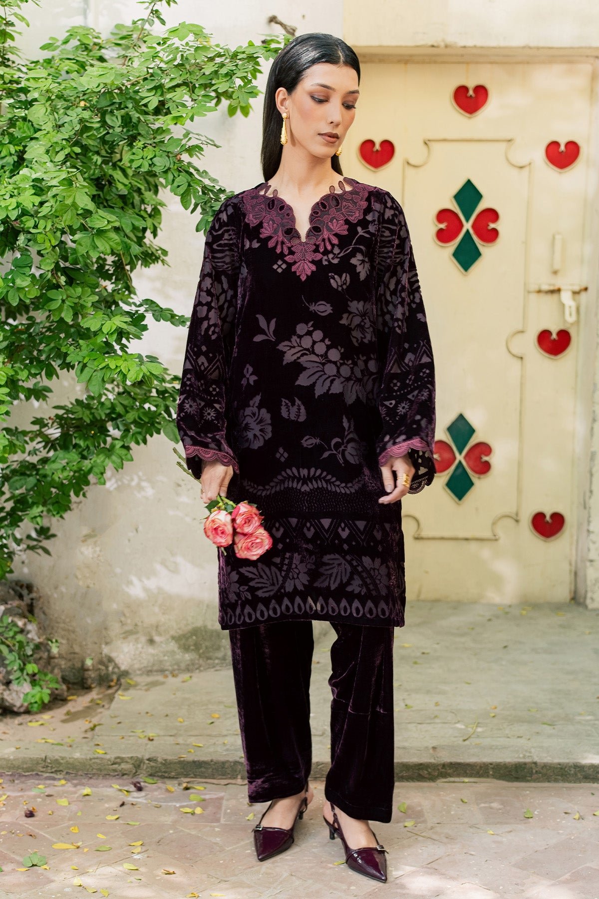 Nureh NU2-230 ready to wear suit front view