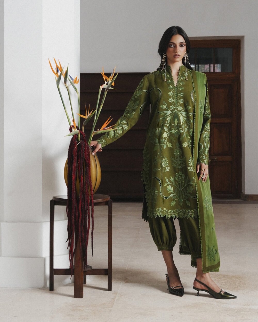Jugnu Lahore Zinia ready to wear suit front view