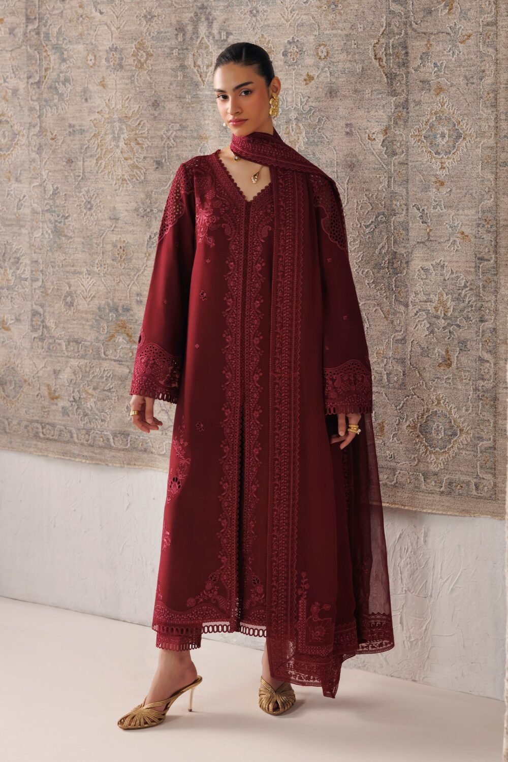 Qalamkar QLW-08 NEIRAH ready to wear suit front view